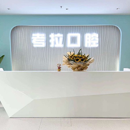 深圳牙齦紅腫最好的牙科醫(yī)院排行！深圳考拉口腔診所實力值得信賴！