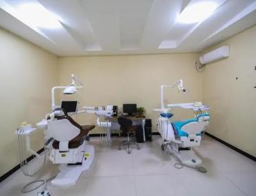 溫州隱形牙套排名最好的口腔醫(yī)院，溫州甌海郭溪邱彩玲口腔實(shí)力得到認(rèn)可！