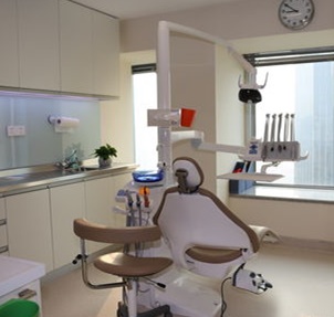 金華牙齦出血解決口腔醫(yī)院排名重磅發(fā)布！東陽朱有松口腔醫(yī)療水平高！